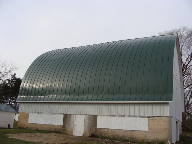 green roof, green metal, double lock standing seam, sheet metal, metal roofing, gothic barn, agricultural, Culpitt roofing, Wisconsin, Minnesota