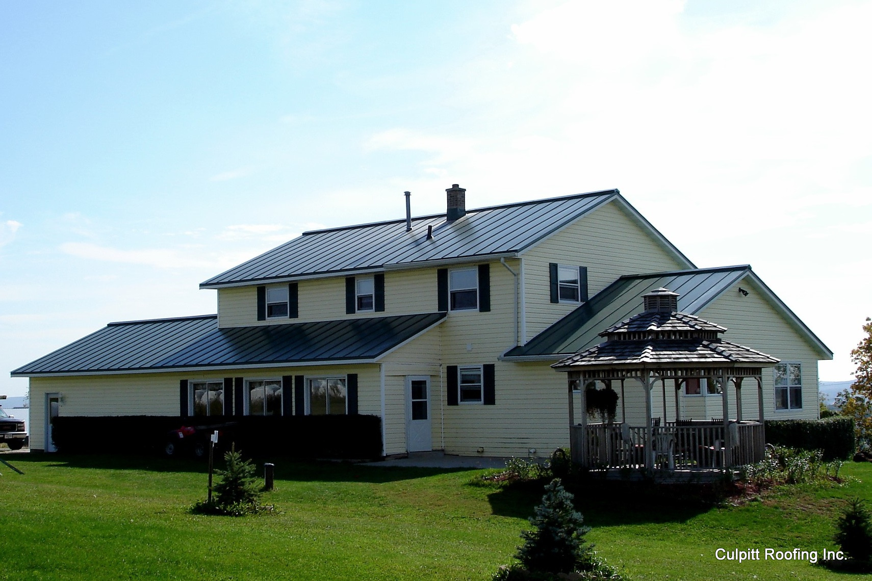 green roof, green metal, double lock standing seam, sheet metal, metal roofing, residential, Culpitt roofing, Wisconsin, Minnesota