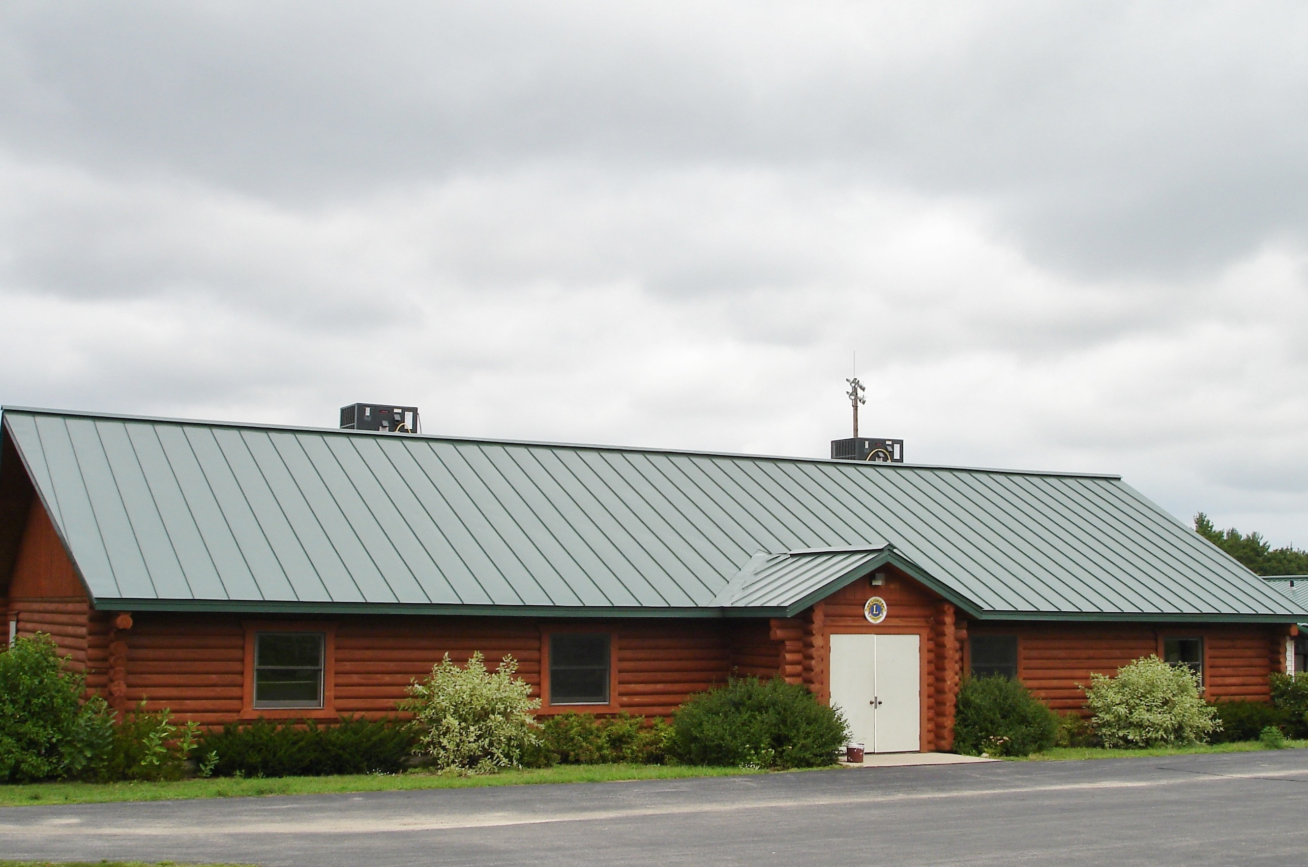 standing seam sheet metal roofing commercial green dark wisconsin minnesota iowa illinois north dakota